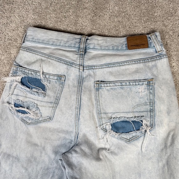 American Eagle Women's 4 Mom Jean Light Wash Distressed Ripped Denim Jeans - Picture 7 of 11